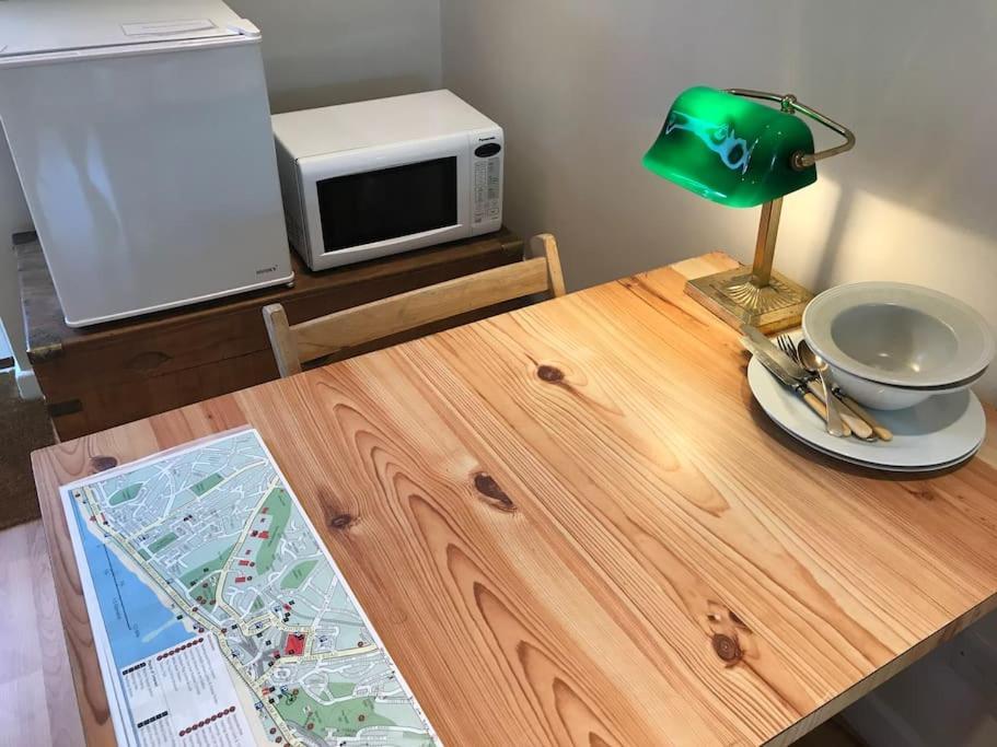 Apartment With Own Entrance & Terrace On West Hill Хейстингс Екстериор снимка